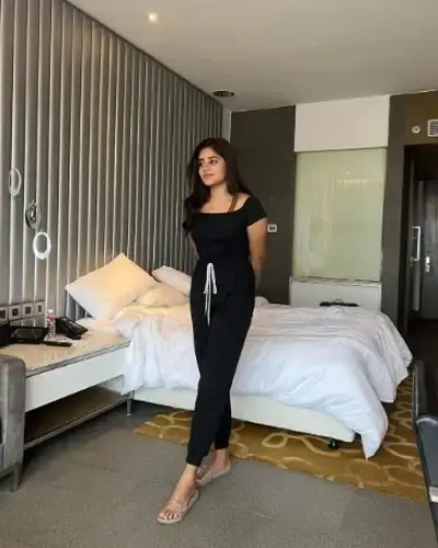 Call Girls Kutiyana Cash On Delivery